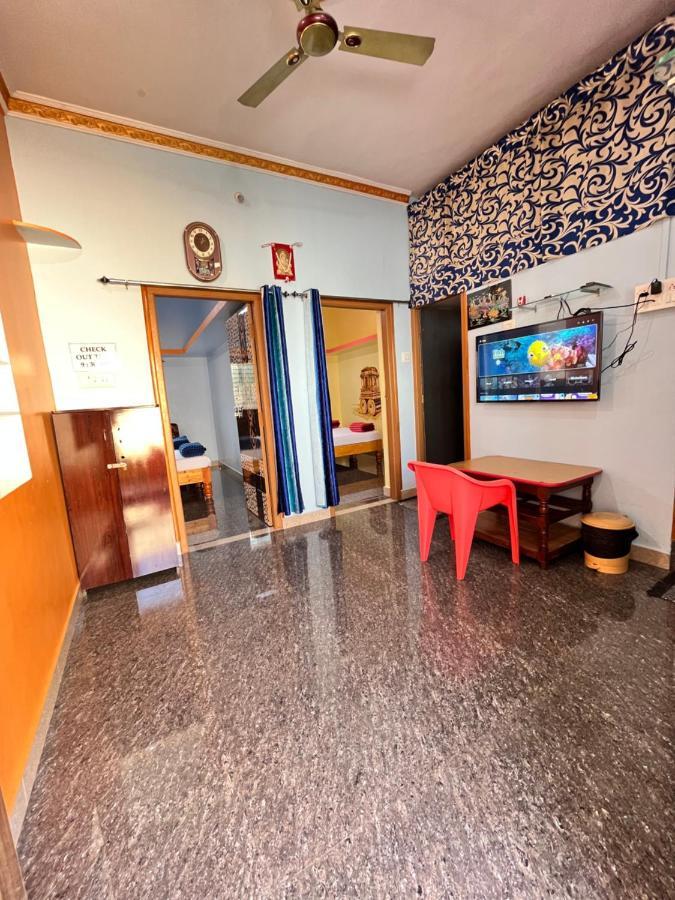 Vaibhav Home Stay ハンピ エクステリア 写真