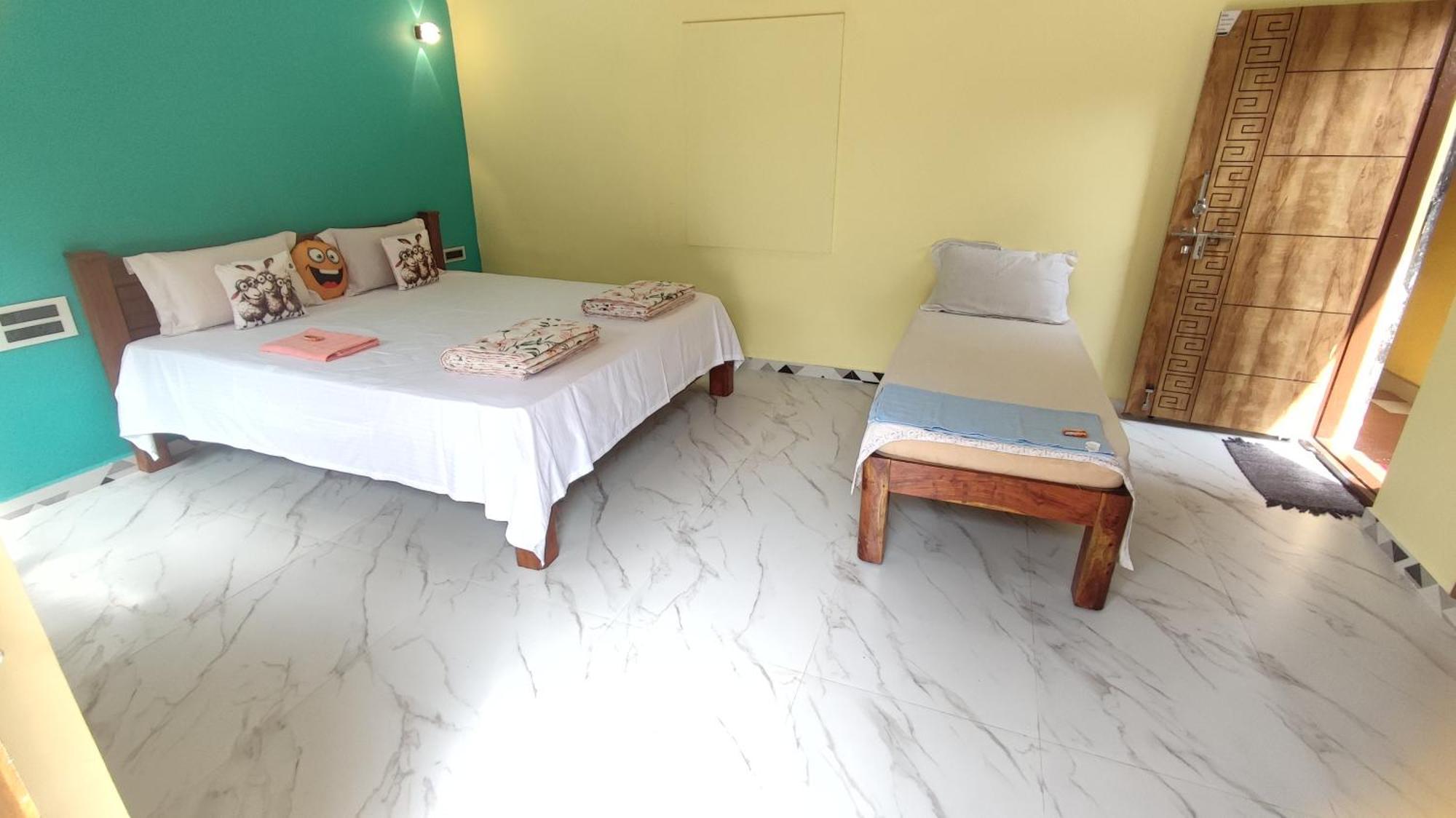 Vaibhav Home Stay ハンピ 部屋 写真